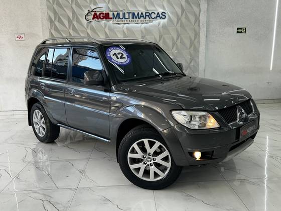 MITSUBISHI PAJERO TR4 2.0 4X2 16V 140CV FLEX 4P AUTOMÁTICO